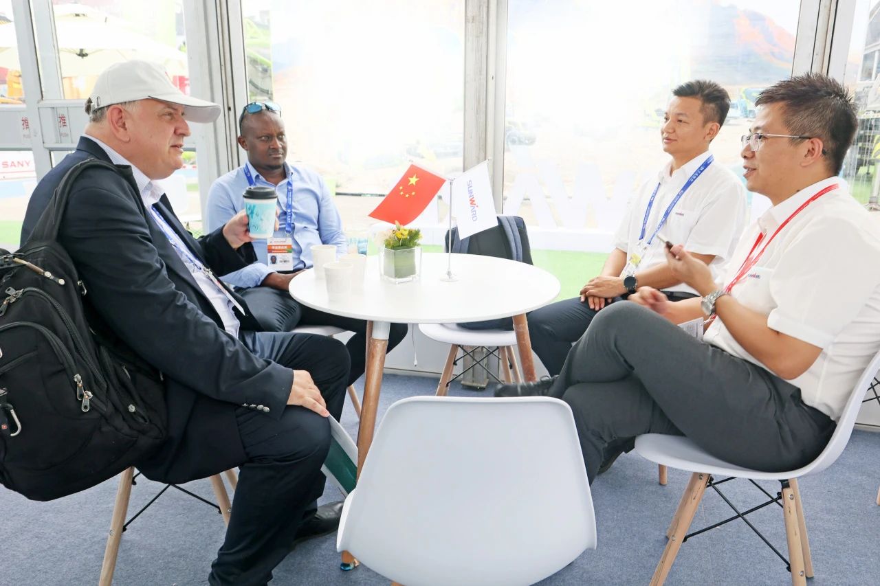 中非经贸展览会圆满落幕，，，，，8188cc威尼斯智能续写对非相助新篇