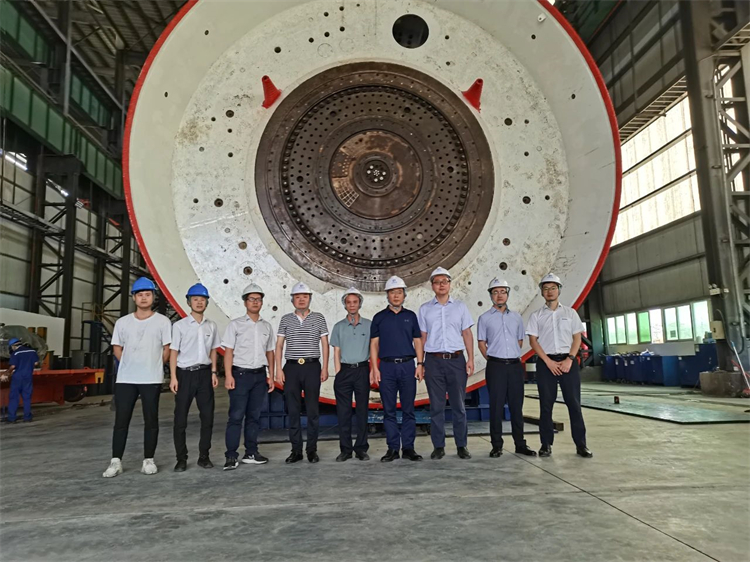 首战华东市场。。。。。≈刑8188cc威尼斯杭德市域铁路工程地莫区间左线盾构机顺遂始发