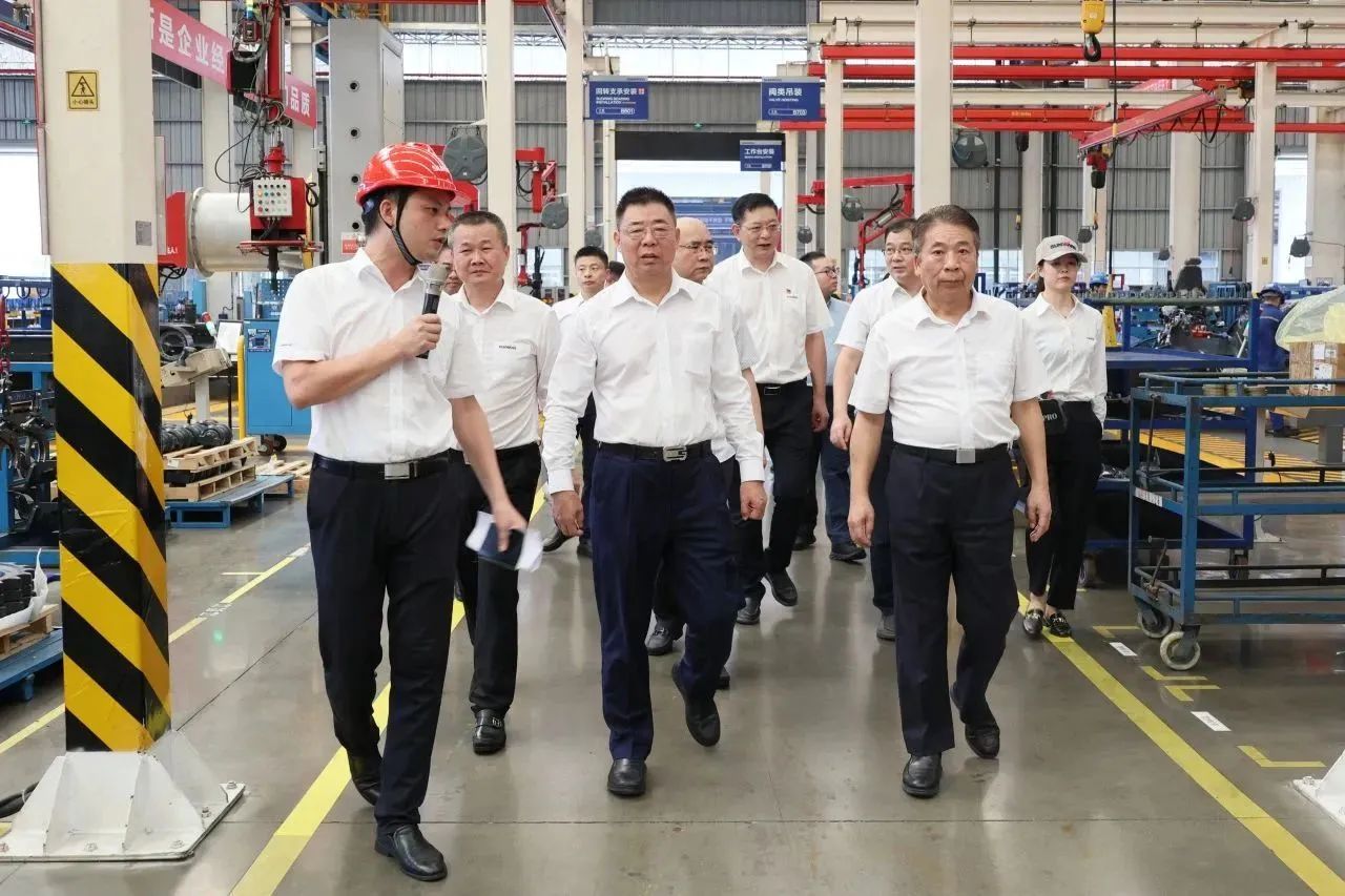 两门第界500强企业董事长同访8188cc威尼斯智能