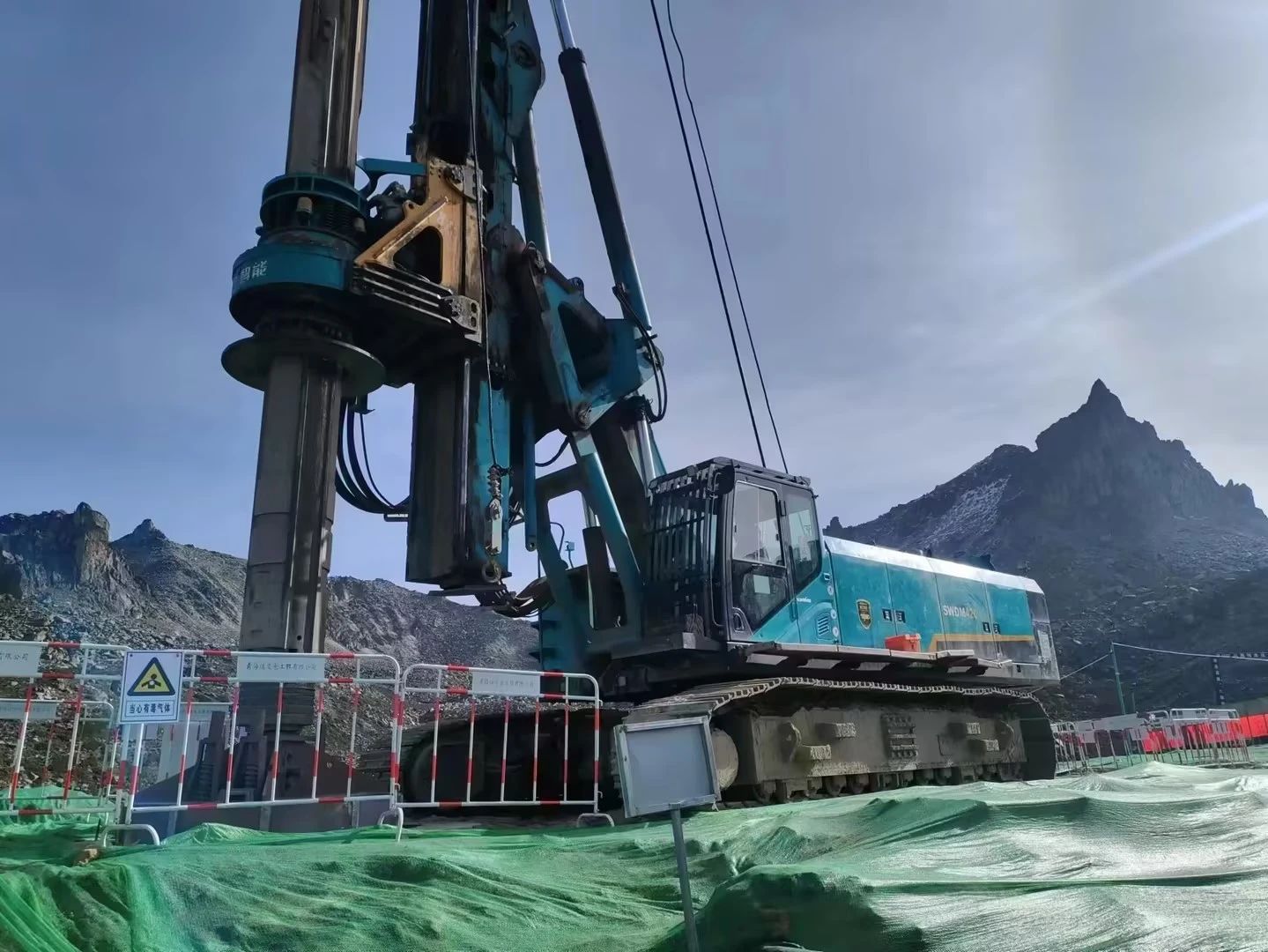 助力天下最高海拔特高压直流输电工程，，，，8188cc威尼斯智能旋挖钻机展现硬核实力