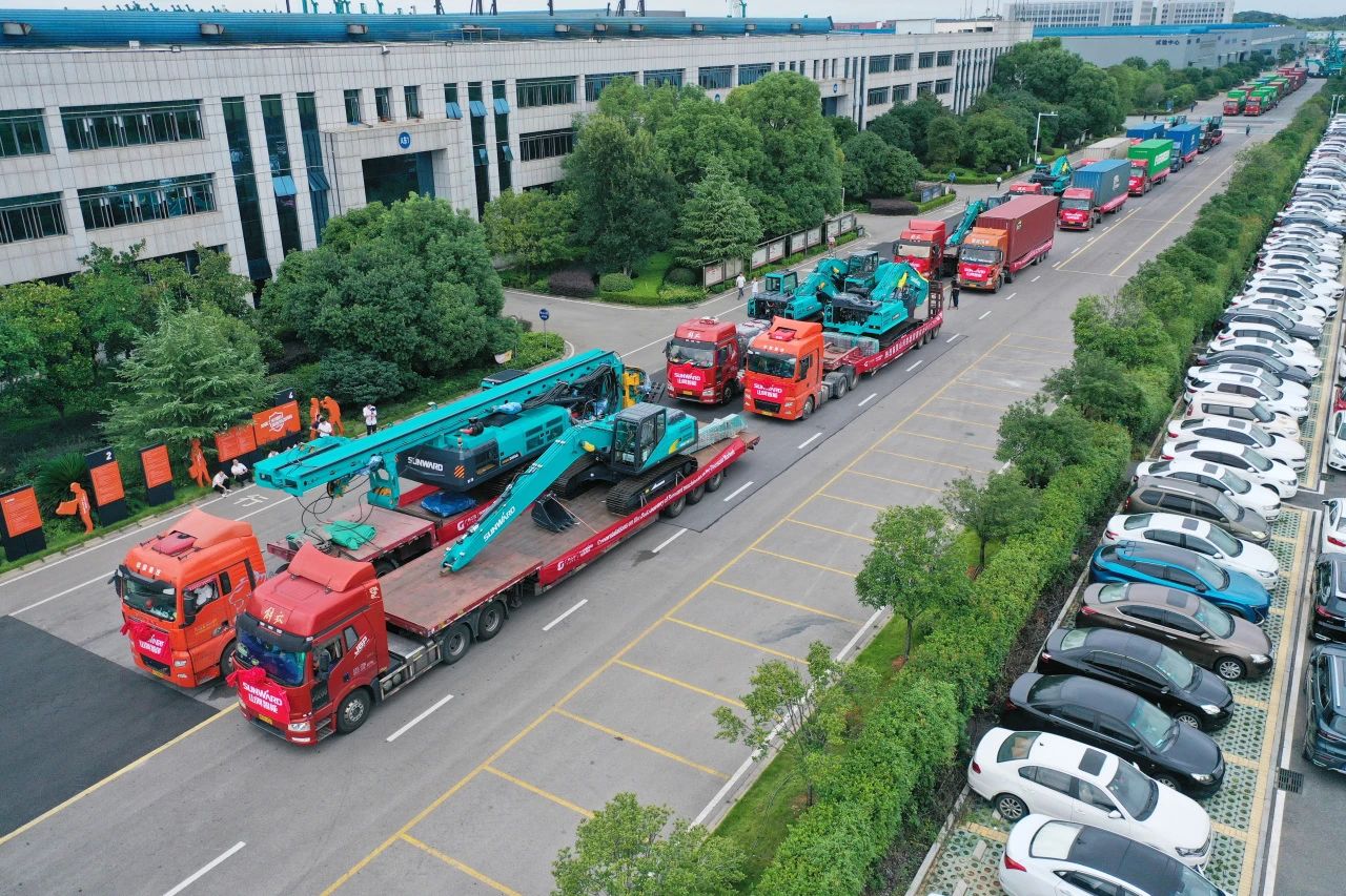 一连进军国际市场。。。8188cc威尼斯智能近百台装备集中发货