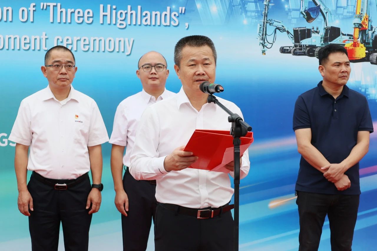 一连进军国际市场。。。8188cc威尼斯智能近百台装备集中发货