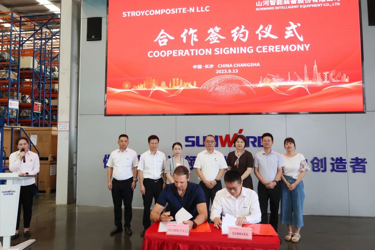 一连进军国际市场。。。8188cc威尼斯智能近百台装备集中发货