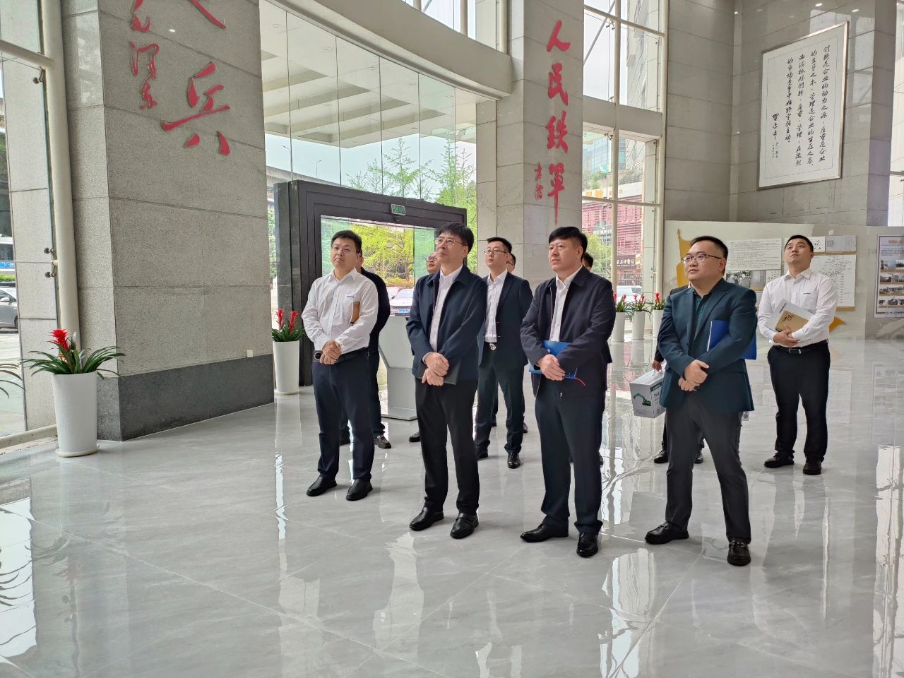 顺应新形势，，，，，，追求新相助！8188cc威尼斯智能到访中铁二十三局