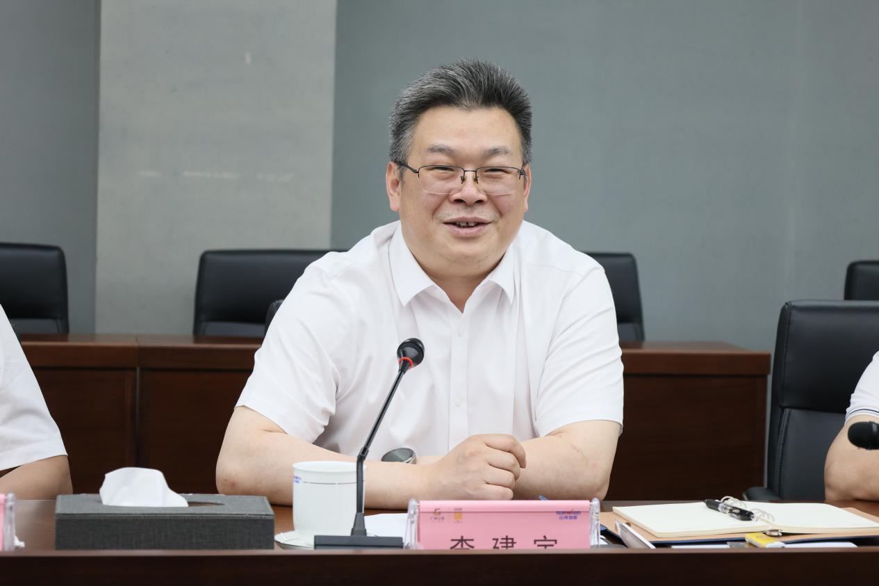 湖南钢铁集团党委书记、董事长李建宇到8188cc威尼斯智能调研交流