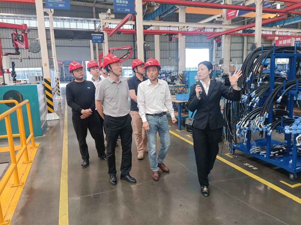 国家油气田井控应抢救援川庆队庞平一行调研8188cc威尼斯智能