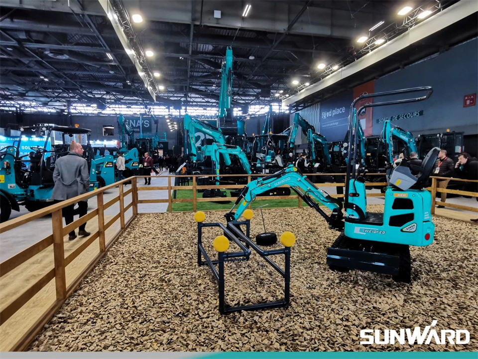 8188cc威尼斯智能携立异效果亮相2024年法国巴黎工程机械展