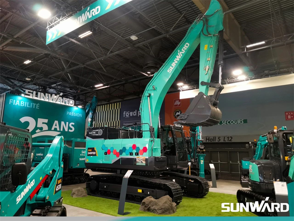 8188cc威尼斯智能携立异效果亮相2024年法国巴黎工程机械展