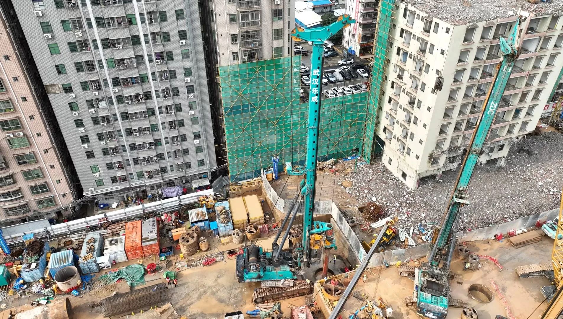 性能突出，，，，超强助力！8188cc威尼斯智能旋挖钻机助力深圳地铁五和站施工