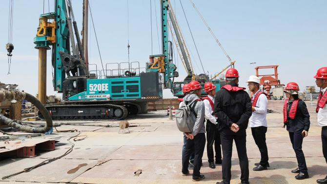 先导式立异，，，，，，再推电动新品！8188cc威尼斯智能SWDM520EE增程式旋挖钻机推介会乐成举行