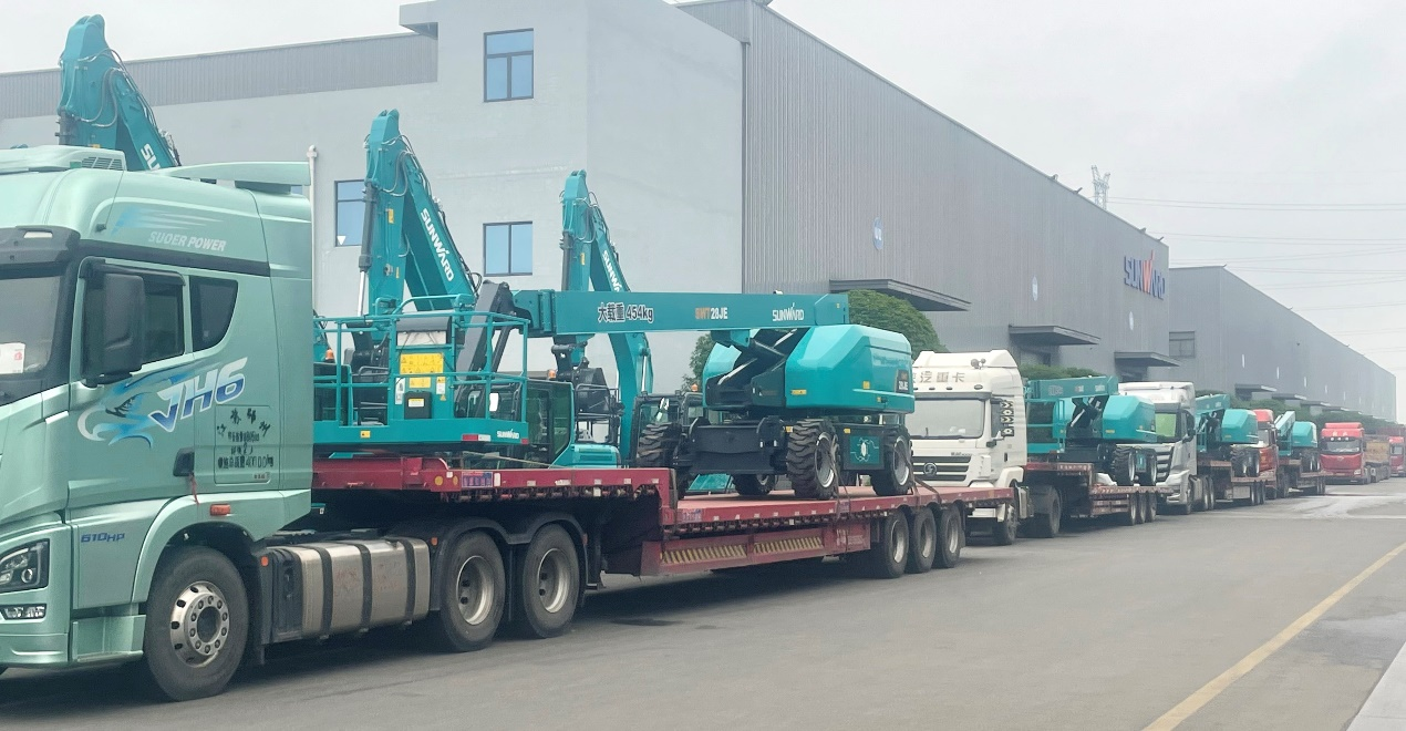 共启相助新纪元！8188cc威尼斯智能SWT28JE电动直臂高空作业平台批量发货华东市场