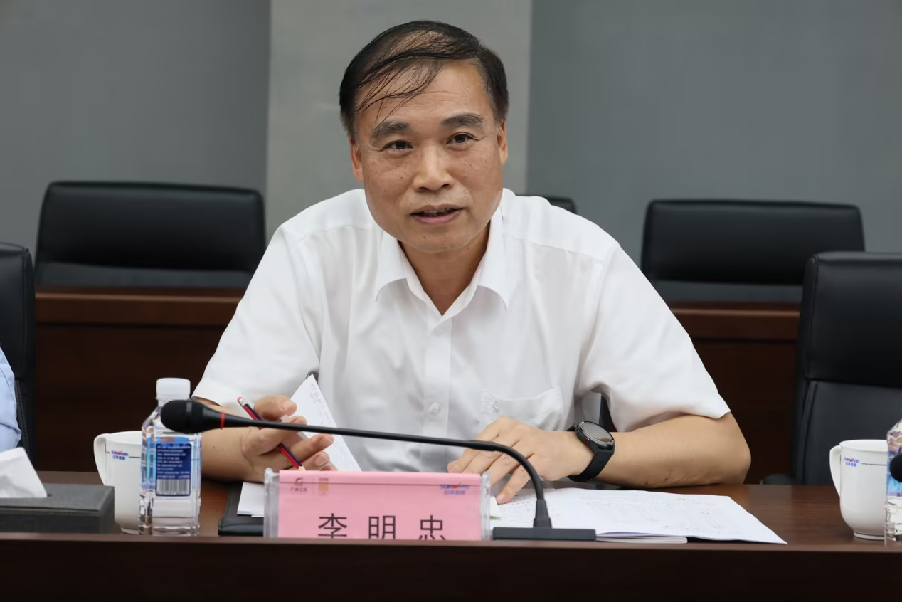 深化交流相助！广州港李明忠副总司理率队莅临8188cc威尼斯智能考察交流！