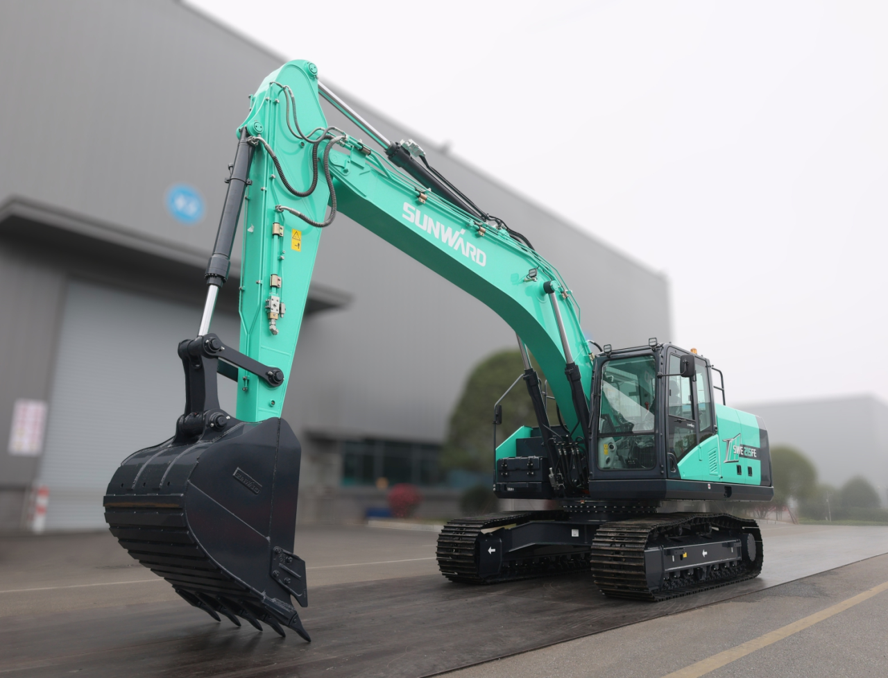 向新而行！8188cc威尼斯智能电动挖掘机线上推介会乐成举行