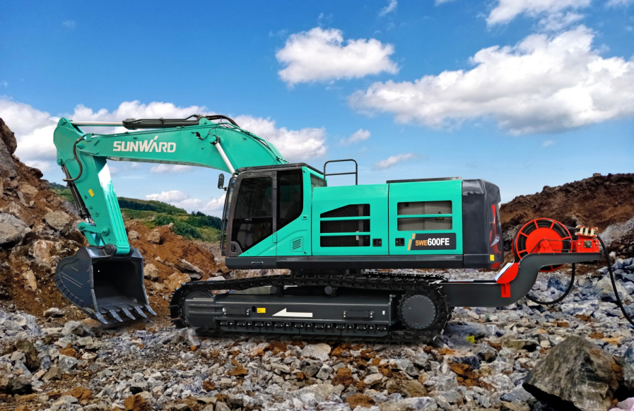 向新而行！8188cc威尼斯智能电动挖掘机线上推介会乐成举行