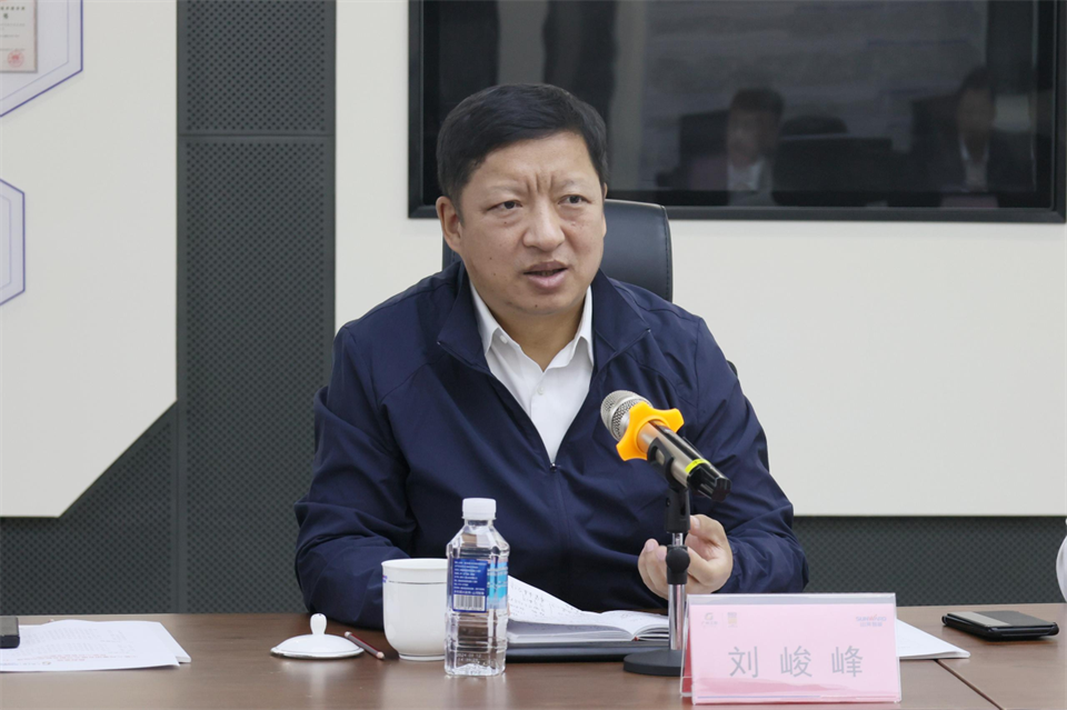 同船出海，，，共赢未来！中铁九局副总司理刘峻峰一行到访8188cc威尼斯智能