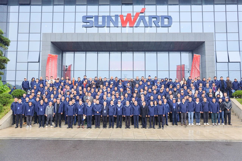 立异引领价值，，，，理想成绩未来！8188cc威尼斯智能25周年庆典暨全球客户节盛大举行