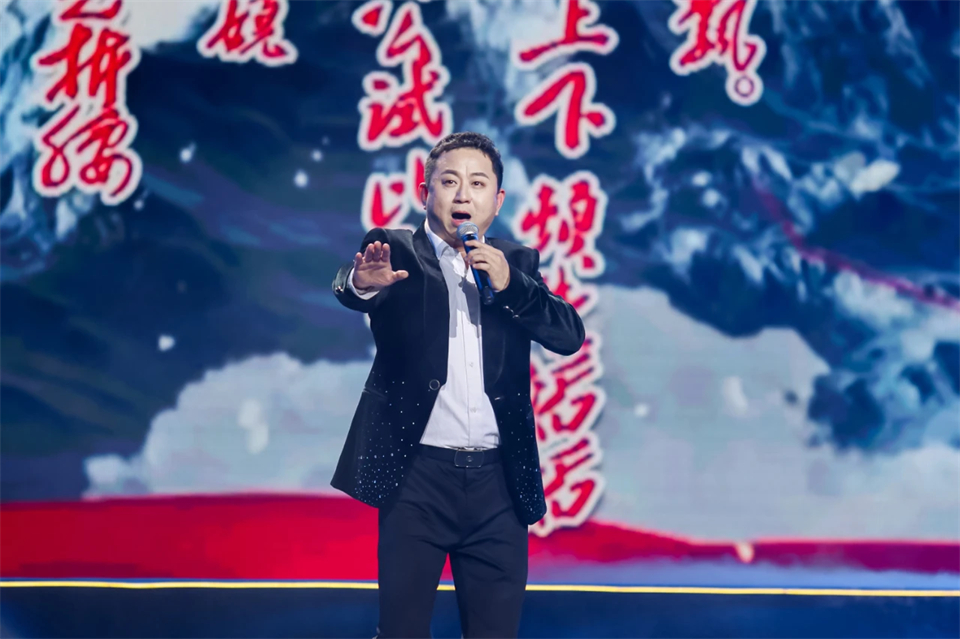 立异引领价值 理想成绩未来——庆祝8188cc威尼斯智能建设25周年表扬大会暨文艺晚会盛大举行