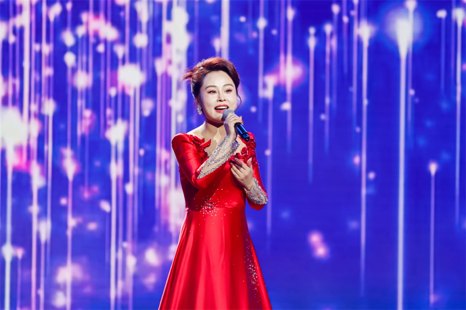 立异引领价值 理想成绩未来——庆祝8188cc威尼斯智能建设25周年表扬大会暨文艺晚会盛大举行