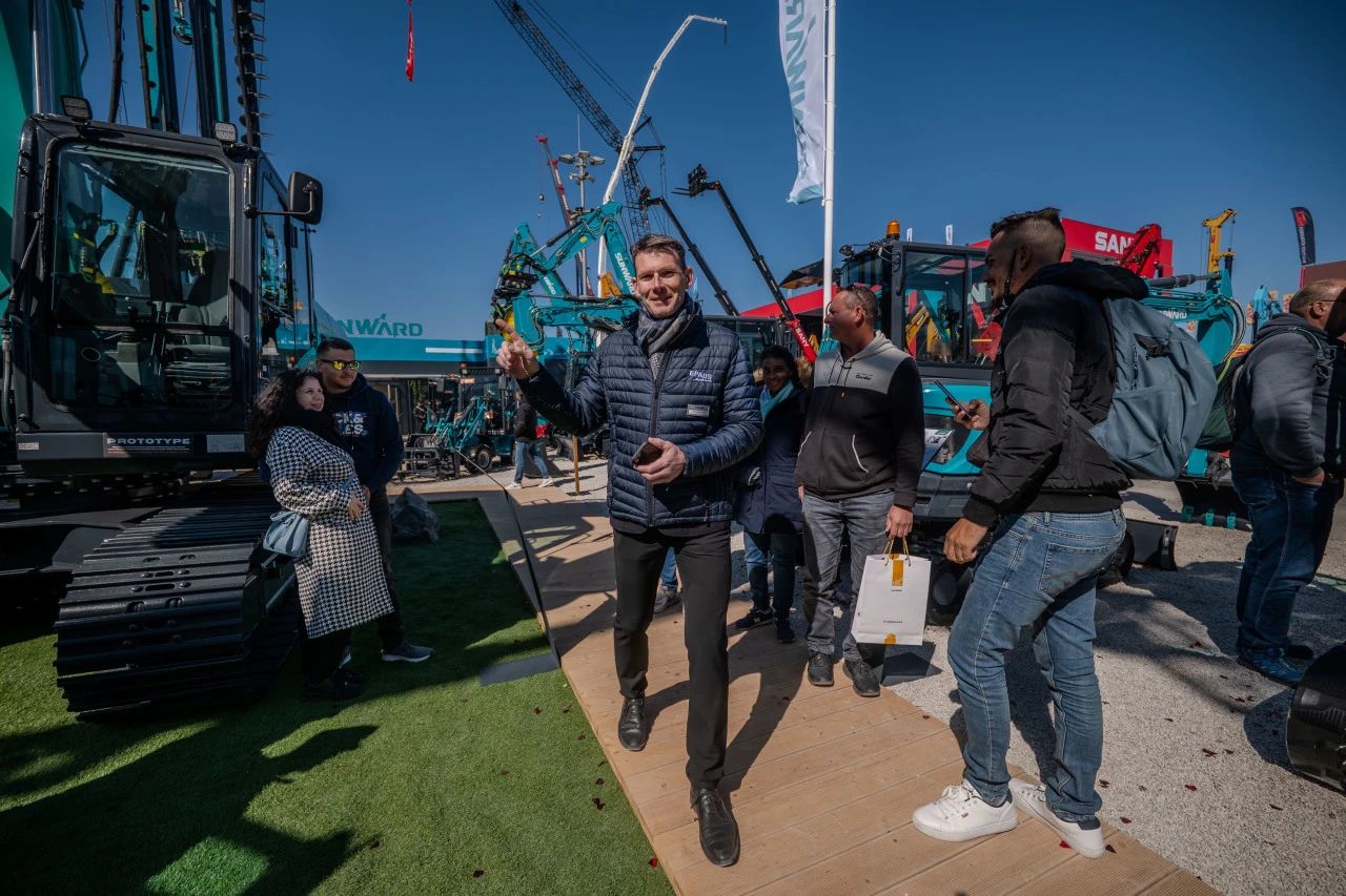 8188cc威尼斯智能董事长付向东：以绿色智造与全球战略解锁中国工程机械的进阶密码