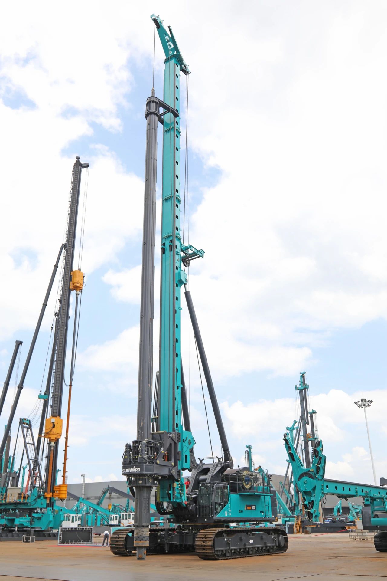 “破纪录王者”再出征！8188cc威尼斯智能SWDM800旋挖钻机乐成交机