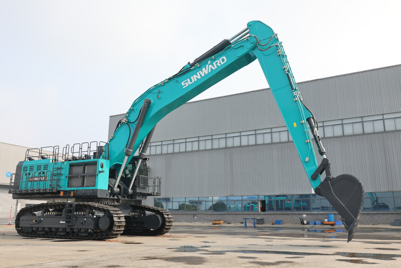 争锋启新程！8188cc威尼斯智能SWE1650FLR加长臂挖掘机乐成交付国际客户