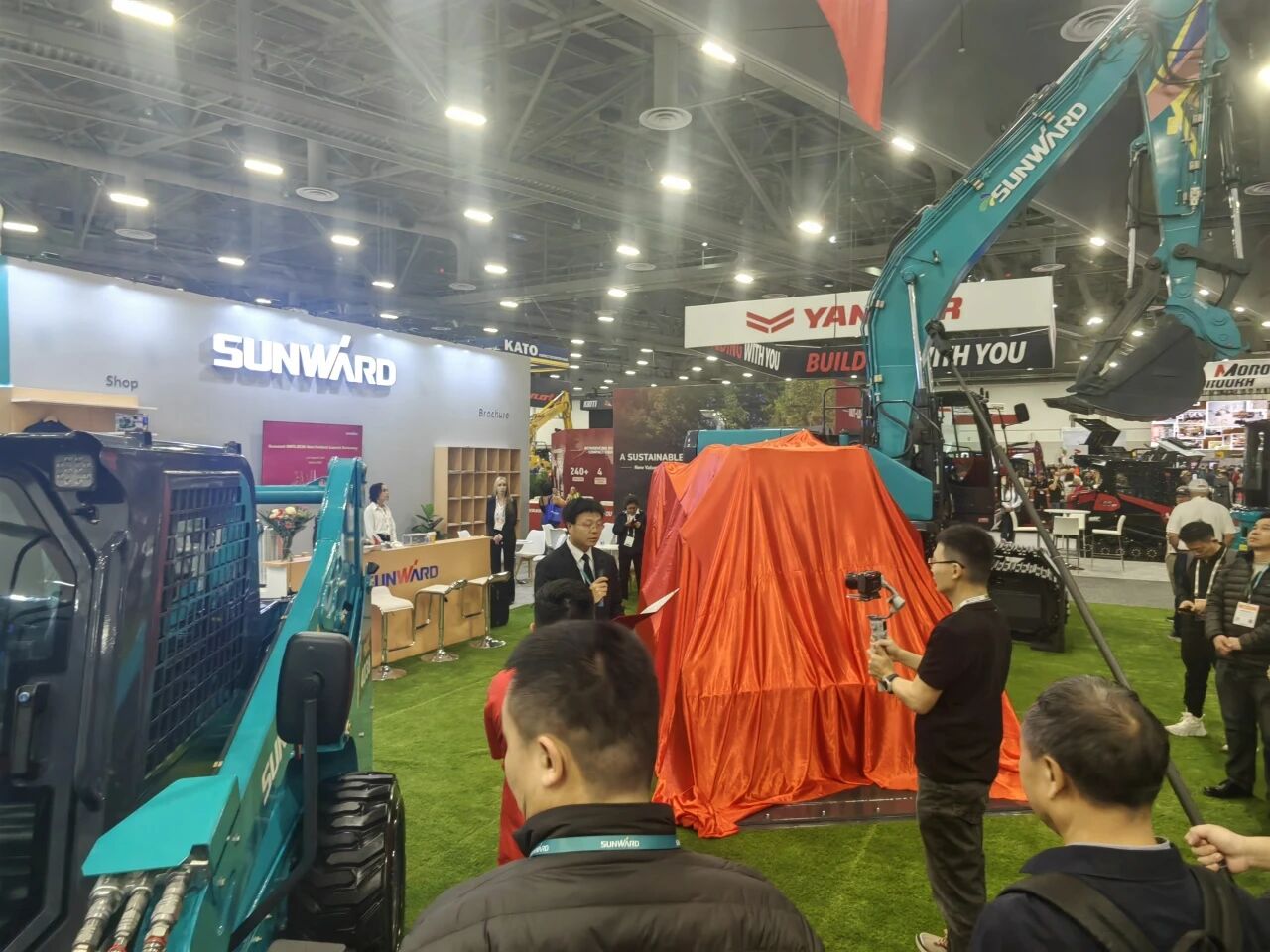 8188cc威尼斯智能闪灼2026美国拉展，，，，，新品首发引关注