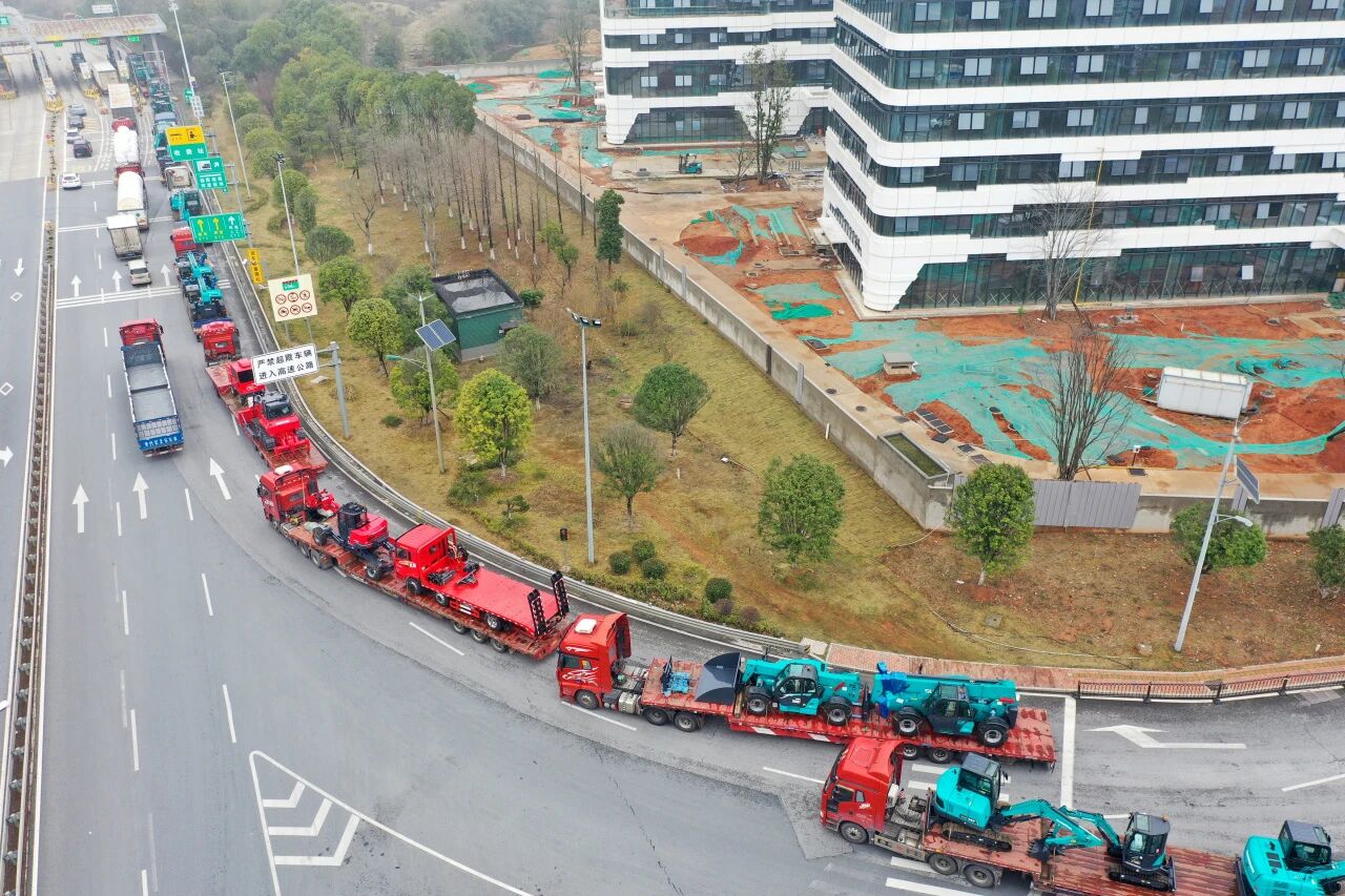 8188cc威尼斯智能举行2026年正月系列发货仪式，，，，，，，过亿元装备奔赴全球